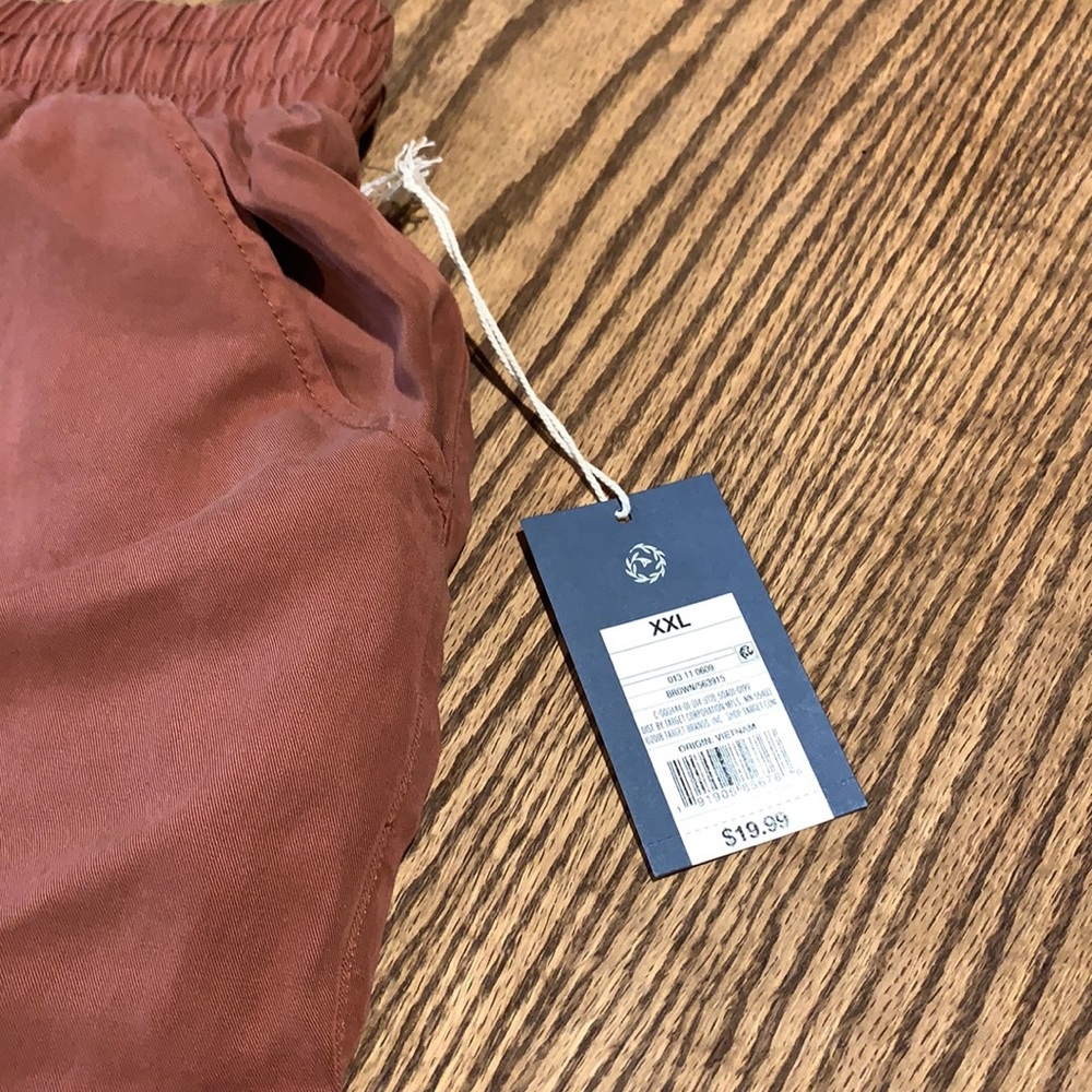 Shorts - Picture 2 of 2